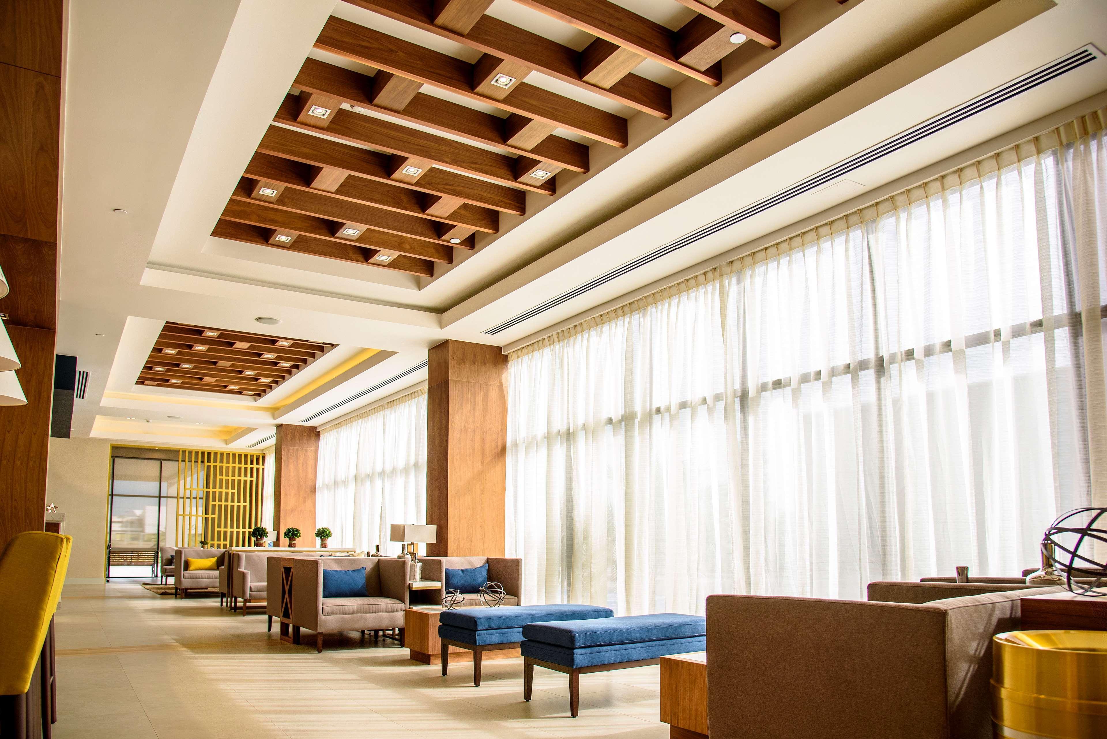 Hampton Inn Пиедрас Неграс Екстериор снимка