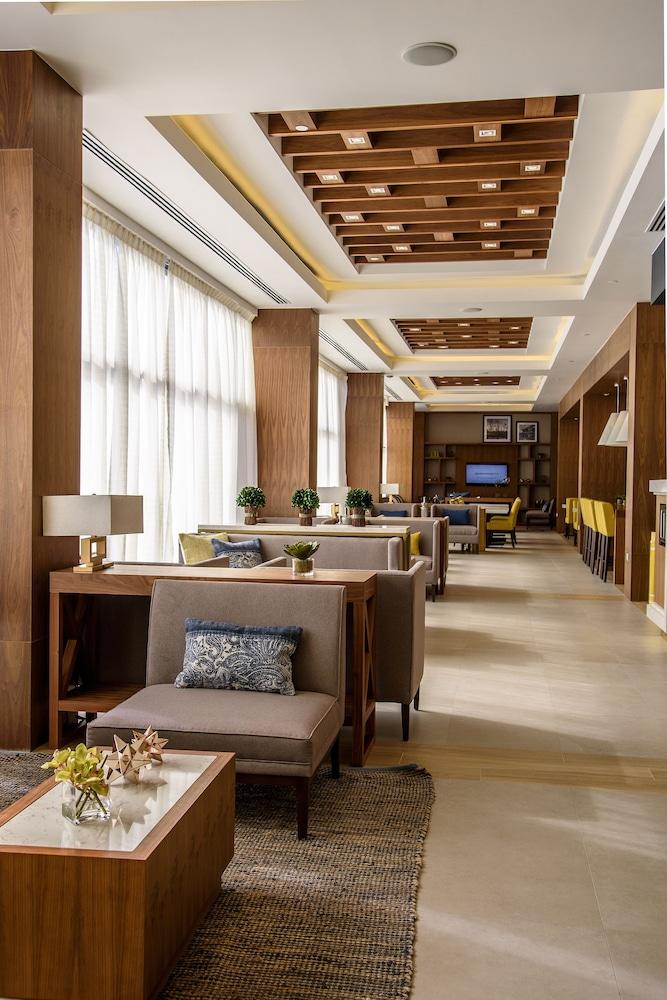 Hampton Inn Пиедрас Неграс Екстериор снимка